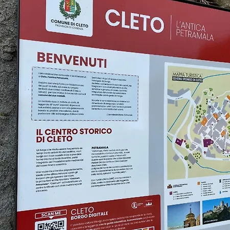 Cleto: Un Paese Due Castelli * Cleto